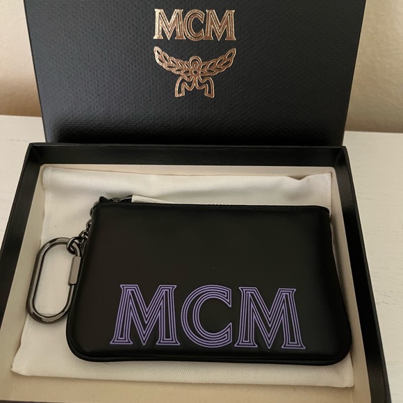 NWT MCM Monogram Spanish Napa Leather Key Pouch - Picture 8 of 9